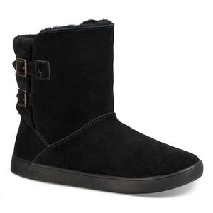 PRICED TO SELL! UGG Black Sheepskin & Suede Boot